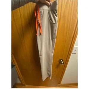 FIGS Kade™ Scrub Pant - Boulder - Size Extra Small Tall